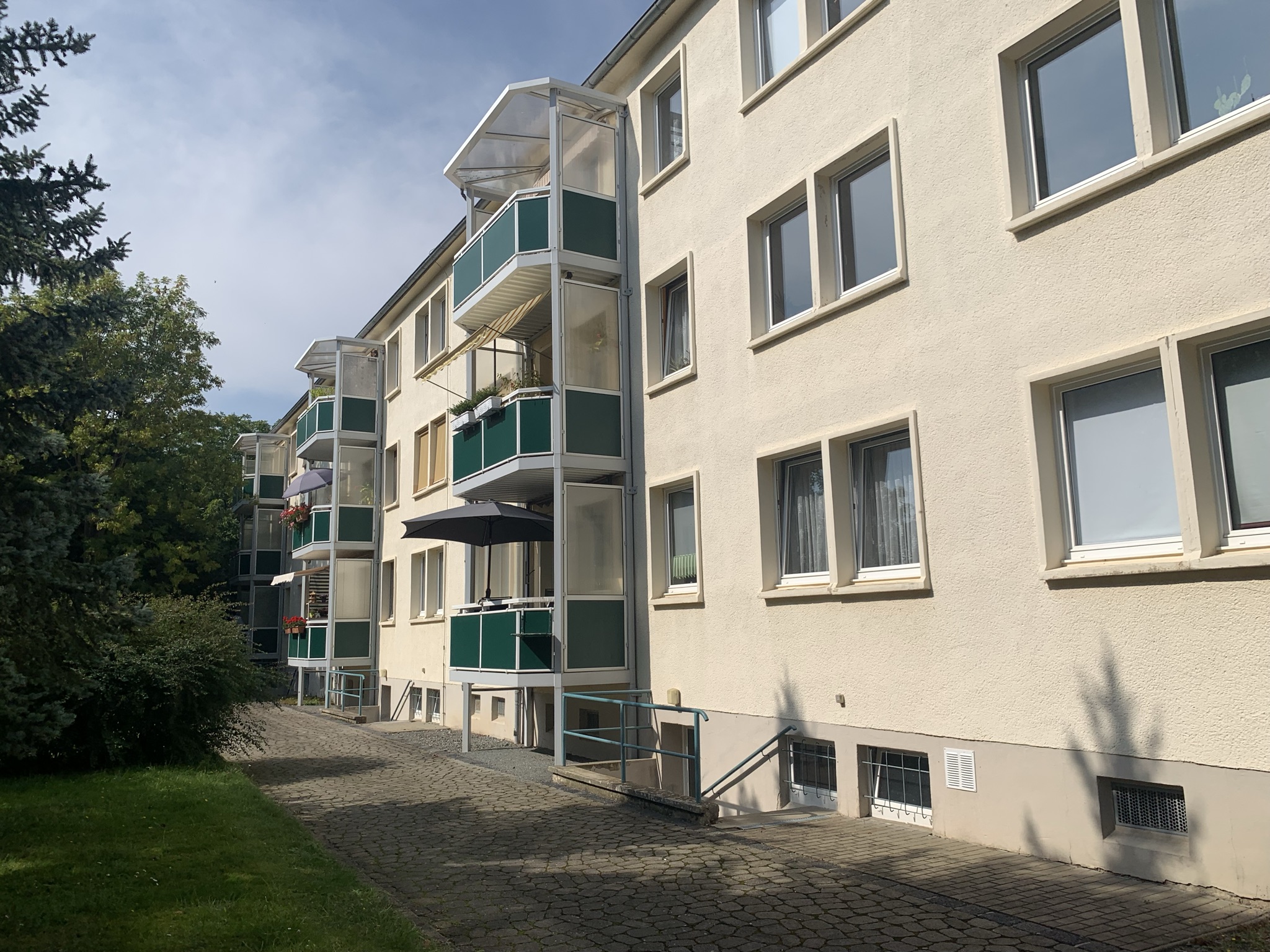 Rckansicht MFH auen 1.JPEG